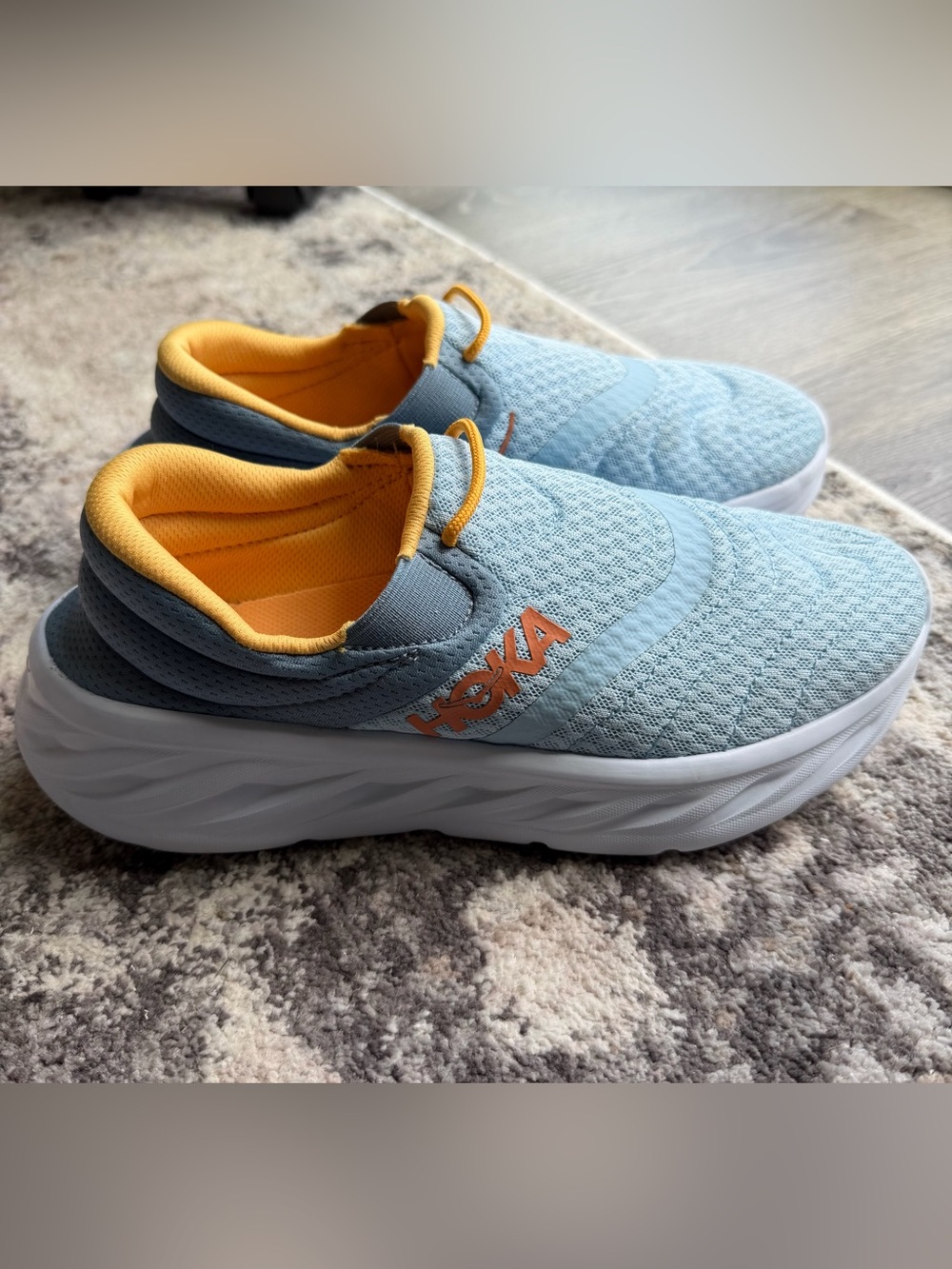 Women’s HOKA Ora Recovery Shoe 2 sneakers Summer Song / Amber Yellow size 8